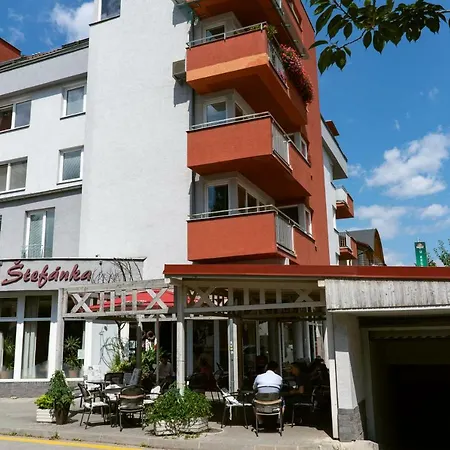 Apartman Stefanka Puchov Exterior photo